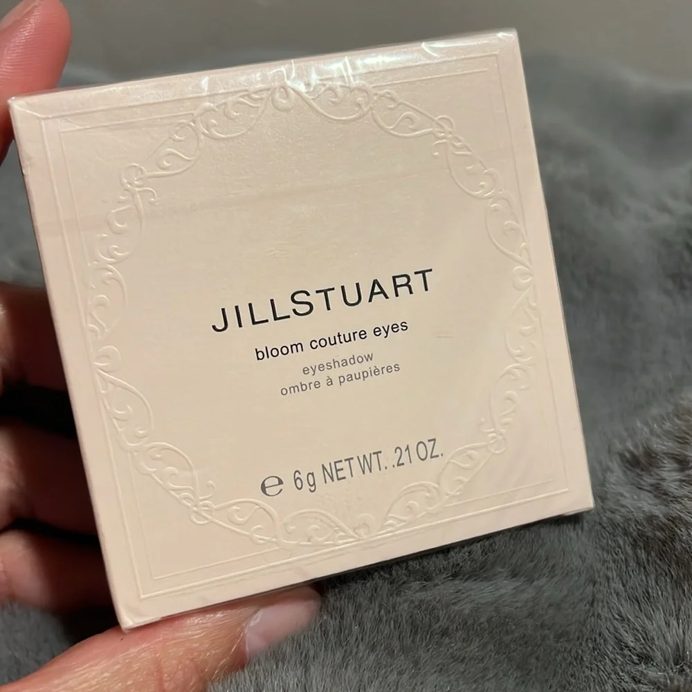 JILL STEWART Bloom Couture Eyes-01 Jasmine Latte